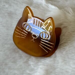 Honey Tortoise Cat Face claw clip, 1.5”x1.5”x1.5”